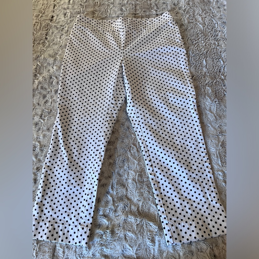 Chicos So Slimming Capri w Tummy Control Sz 1/8-10